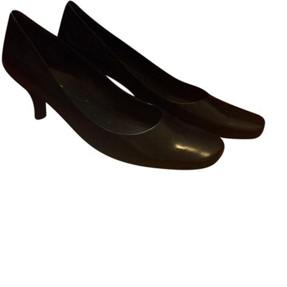 Nine West: "NWFADILA" mid-heel/kitten heel pumps